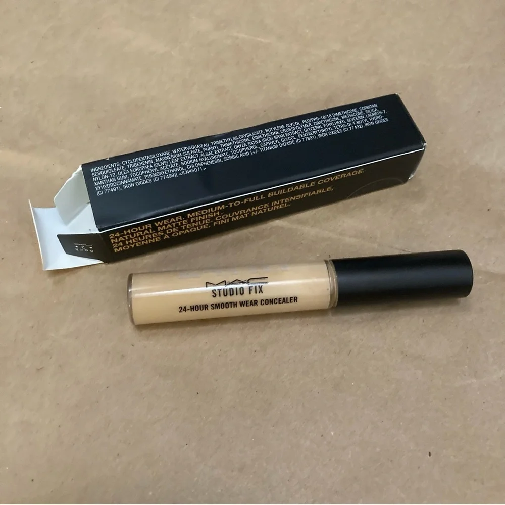 Mac concealer NC20
